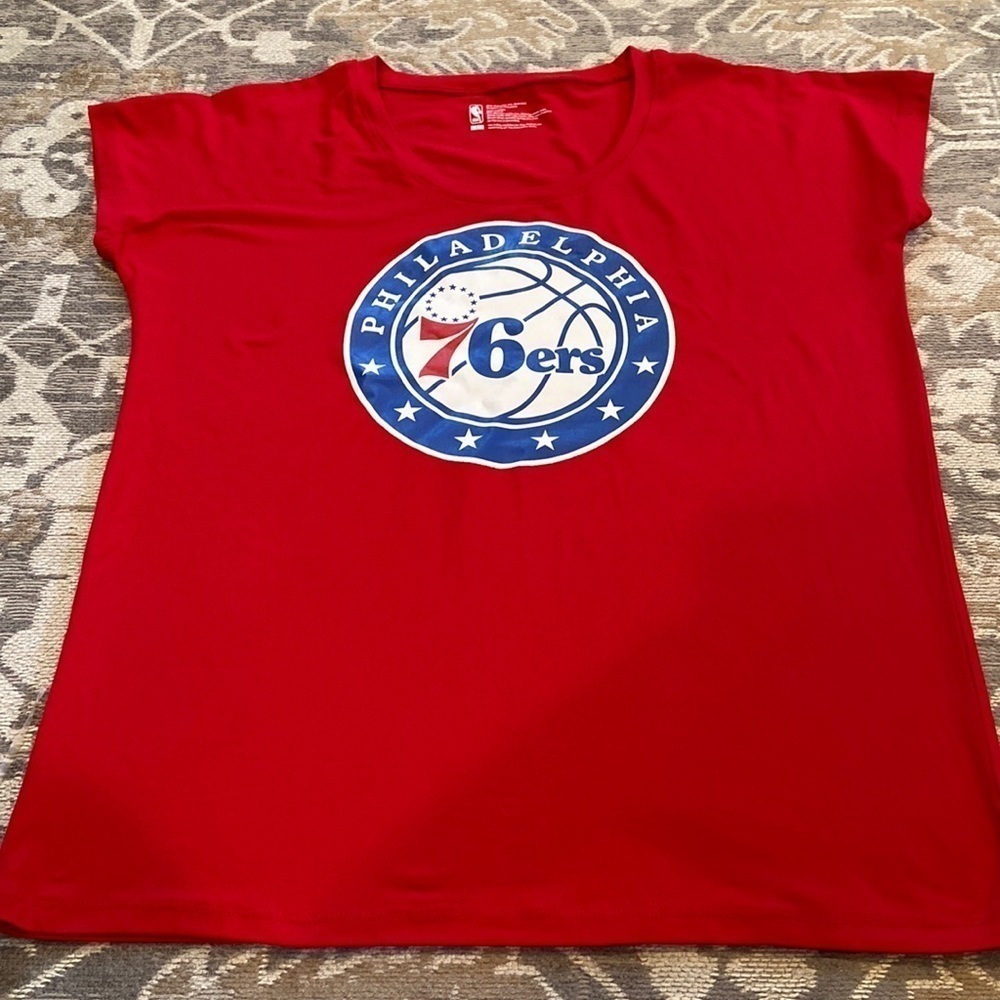 Sixers nba womens large T-shirt nwt